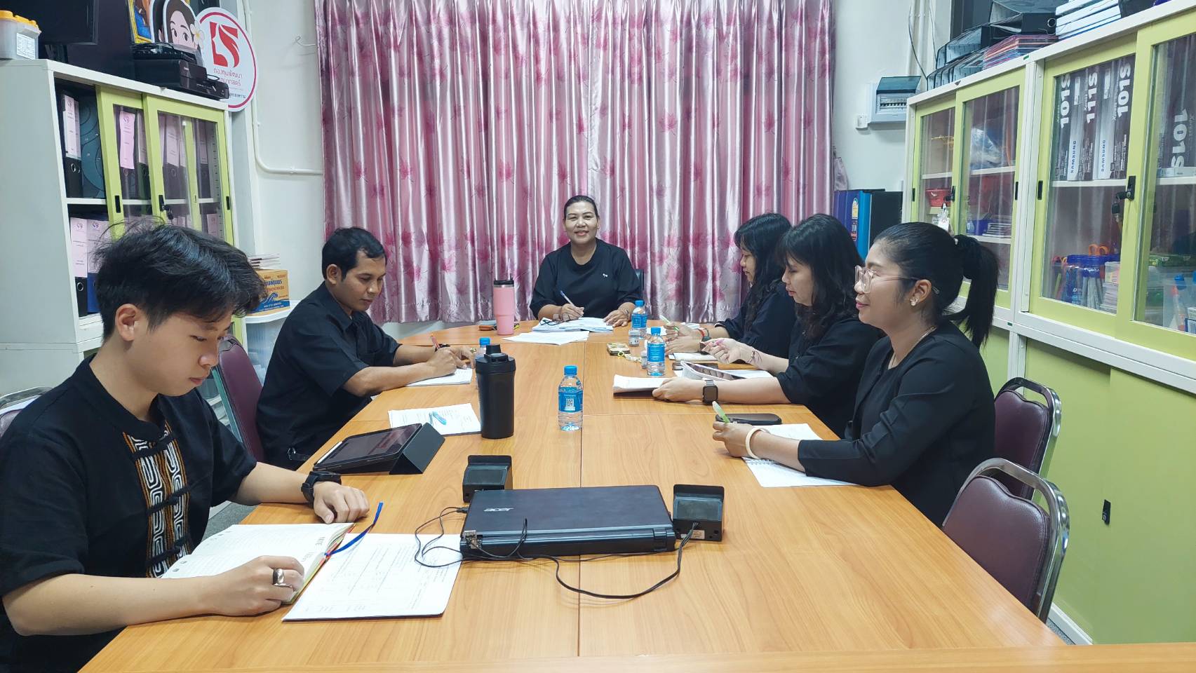 📣 สำนักงานพัฒนาชุมชนอำเภอเมืองสมุทรสงคราม จัดประชุมเจ้าหน้าที่เพื่อจัดทำร่างแผนปฏิบัติการประจำปีงบประมาณ พ.ศ. 2569