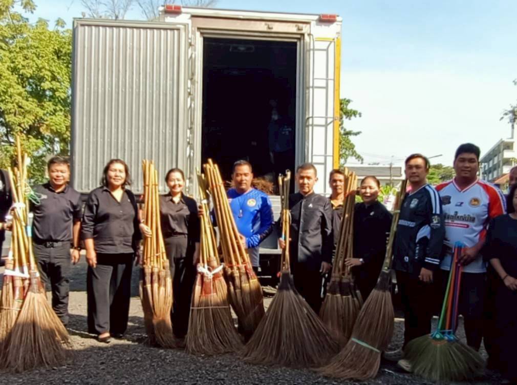 📣 สำนักงานพัฒนาชุมชนอำเภอเมืองสมุทรสงคราม ร่วมพิธียกเสาเอกและเสาโทหอประชุมอำเภอเมืองสมุทรสงครามหลังใหม่