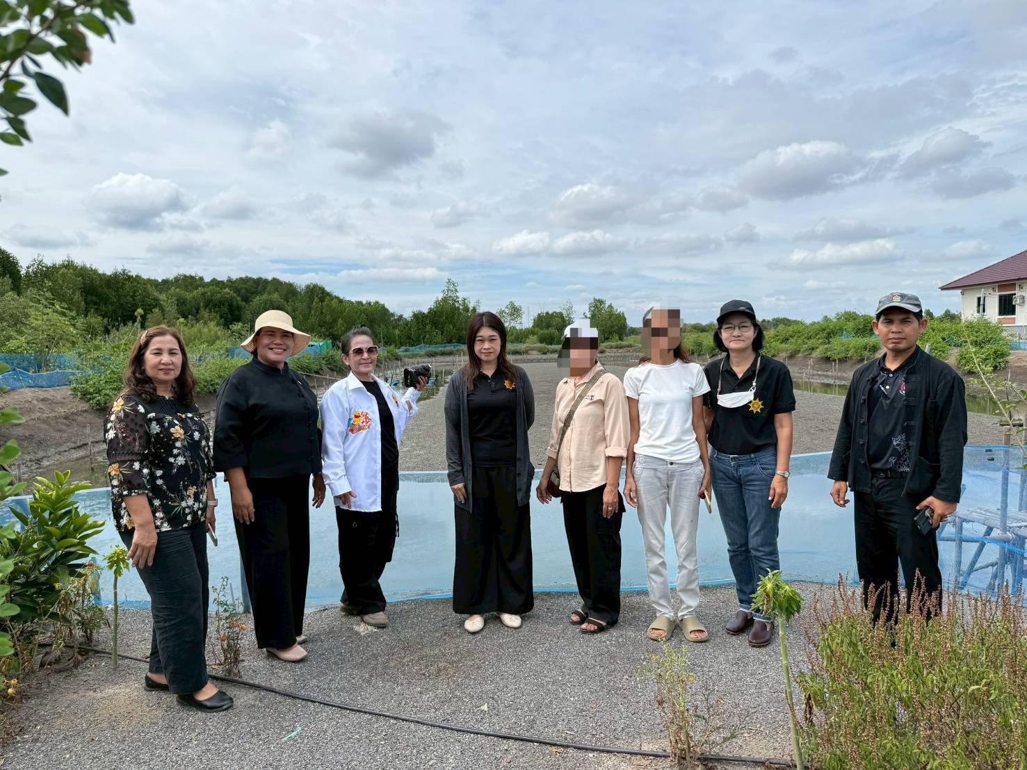 📣 สำนักงานพัฒนาชุมชนอำเภอเมืองสมุทรสงครามลงพื้นที่เพื่อติดตามหนี้กองทุนพัฒนาบทบาทสตรี